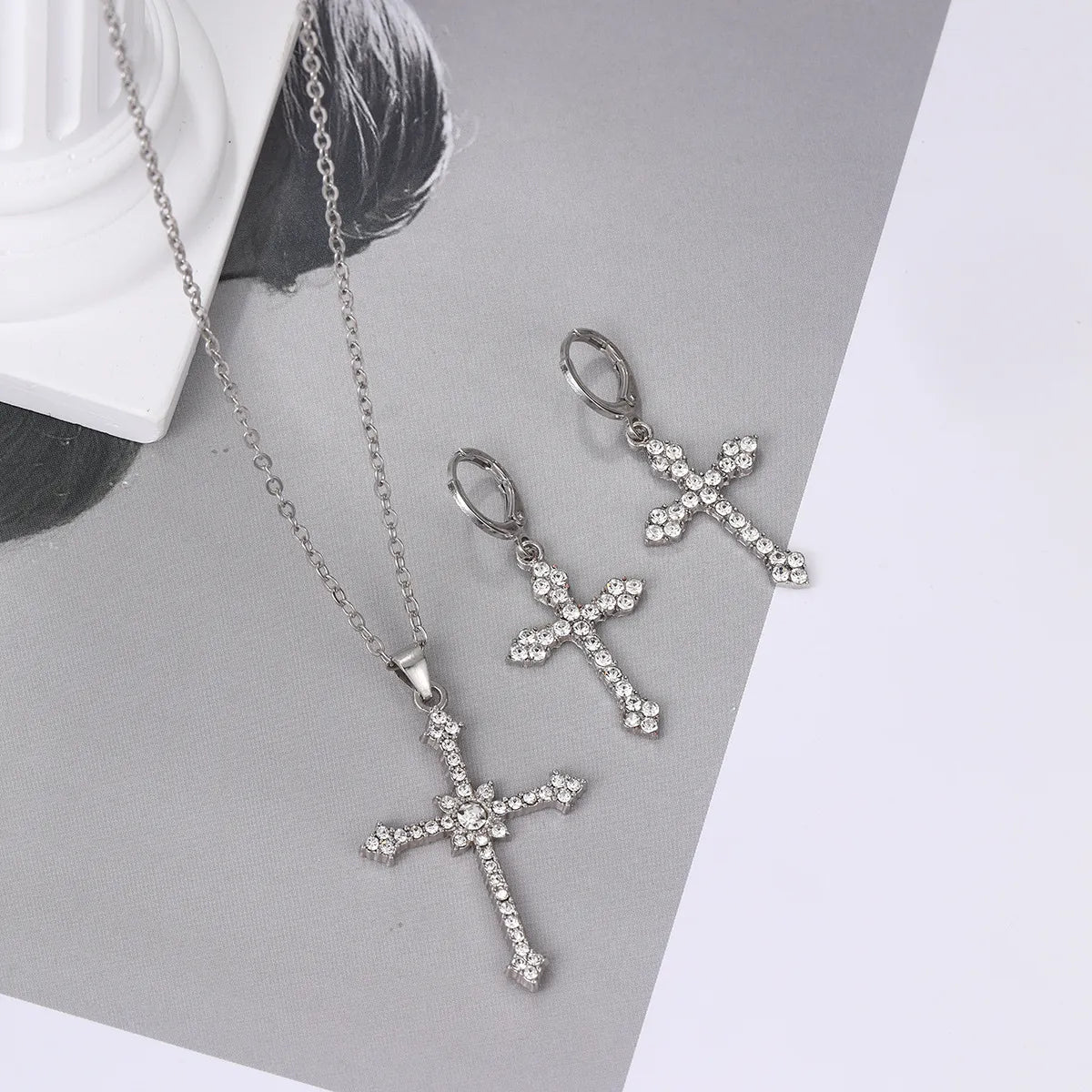 Ig Style Shiny Cross Alloy Inlay Rhinestones Women's Jewelry Set