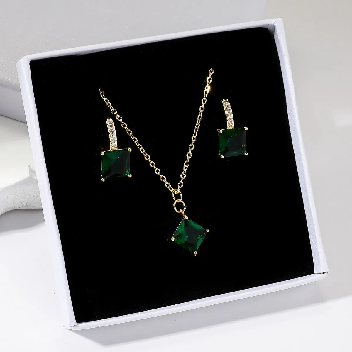 Ig Style Shiny Square Copper Plating Inlay Zircon Gold Plated Jewelry Set