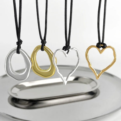 Ig Style Simple Style Classic Style Circle Heart Shape Alloy Leather Rope Polishing Women's Pendant Necklace