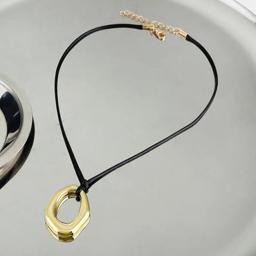 Ig Style Simple Style Classic Style Circle Heart Shape Alloy Leather Rope Polishing Women's Pendant Necklace