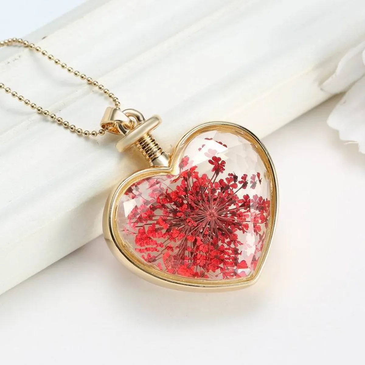 Ig Style Simple Style Heart Shape Alloy Plating Inlay Artificial Crystal Women'S Pendant Necklace