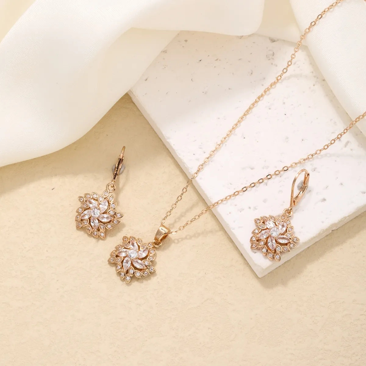 Ig Style Simple Style Hexagram Snowflake Copper Plating Hollow Out Inlay Zircon Gold Plated Earrings Necklace