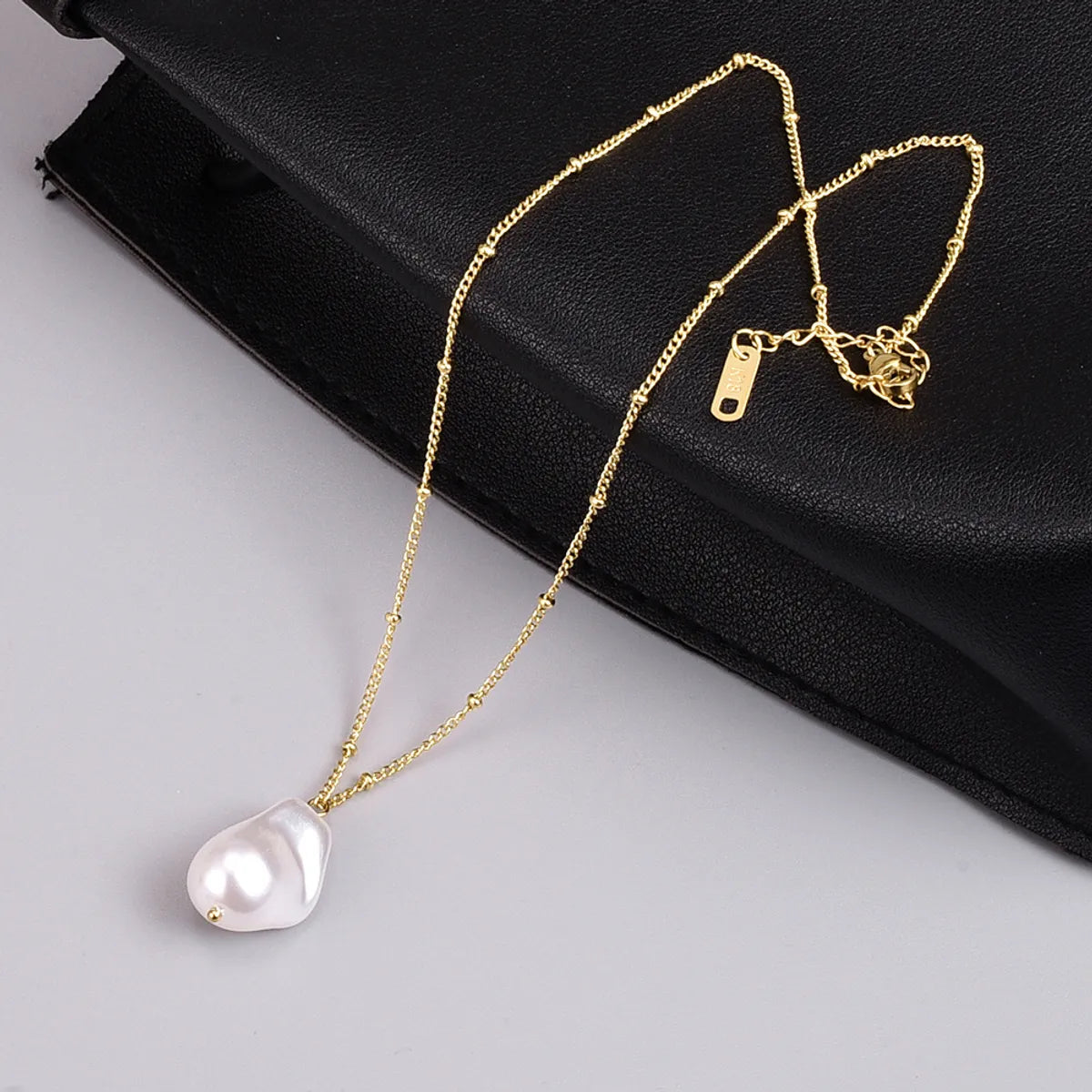 Ig Style Simple Style Irregular Titanium Steel Pendant Necklace