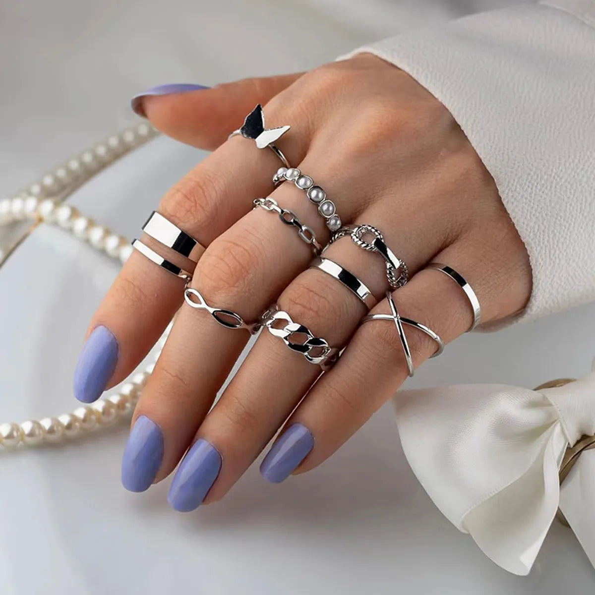 Ig Style Simple Style Round Butterfly Pearl Alloy Wholesale Rings