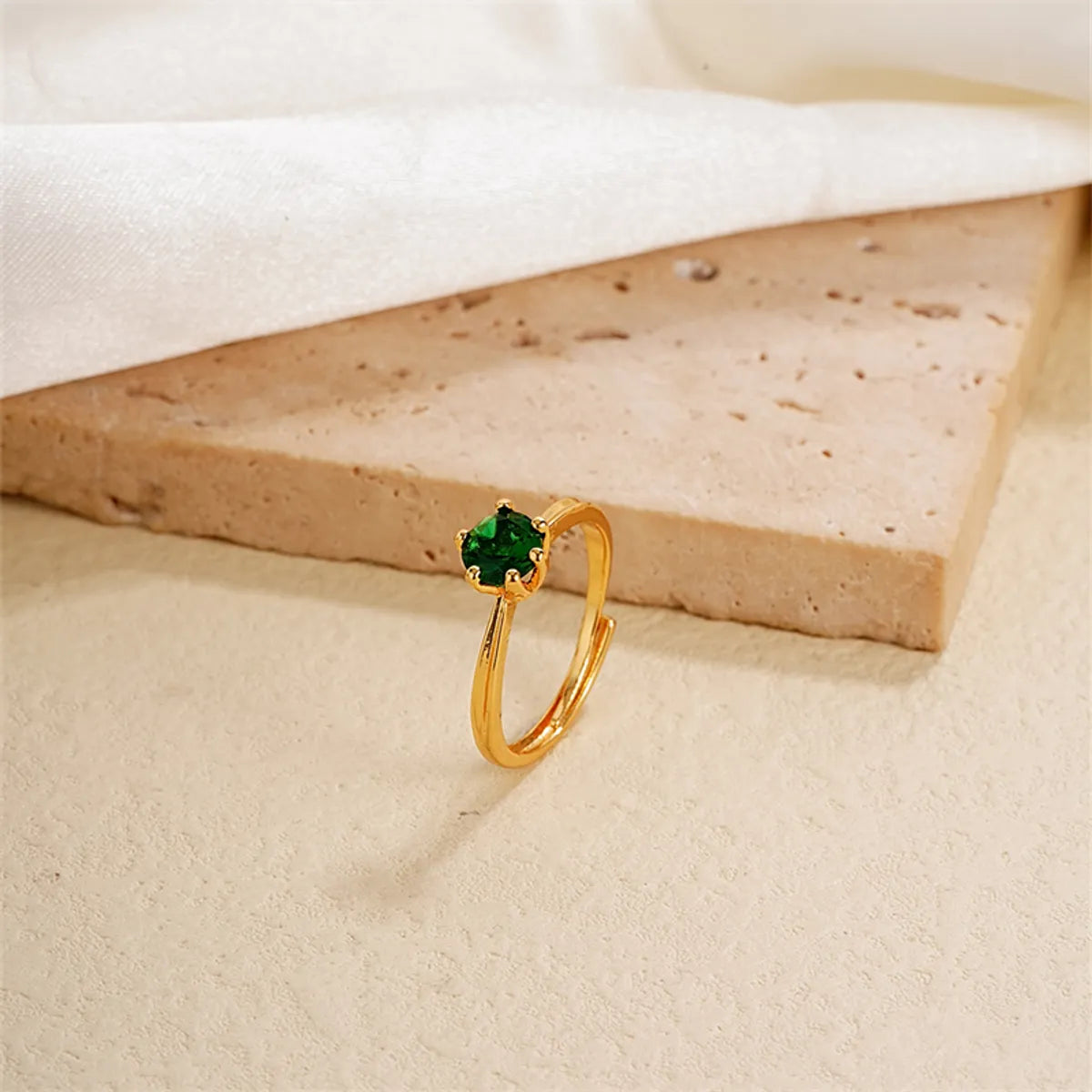 Ig Style Simple Style Round Copper Gold Plated Zircon Open Rings In Bulk