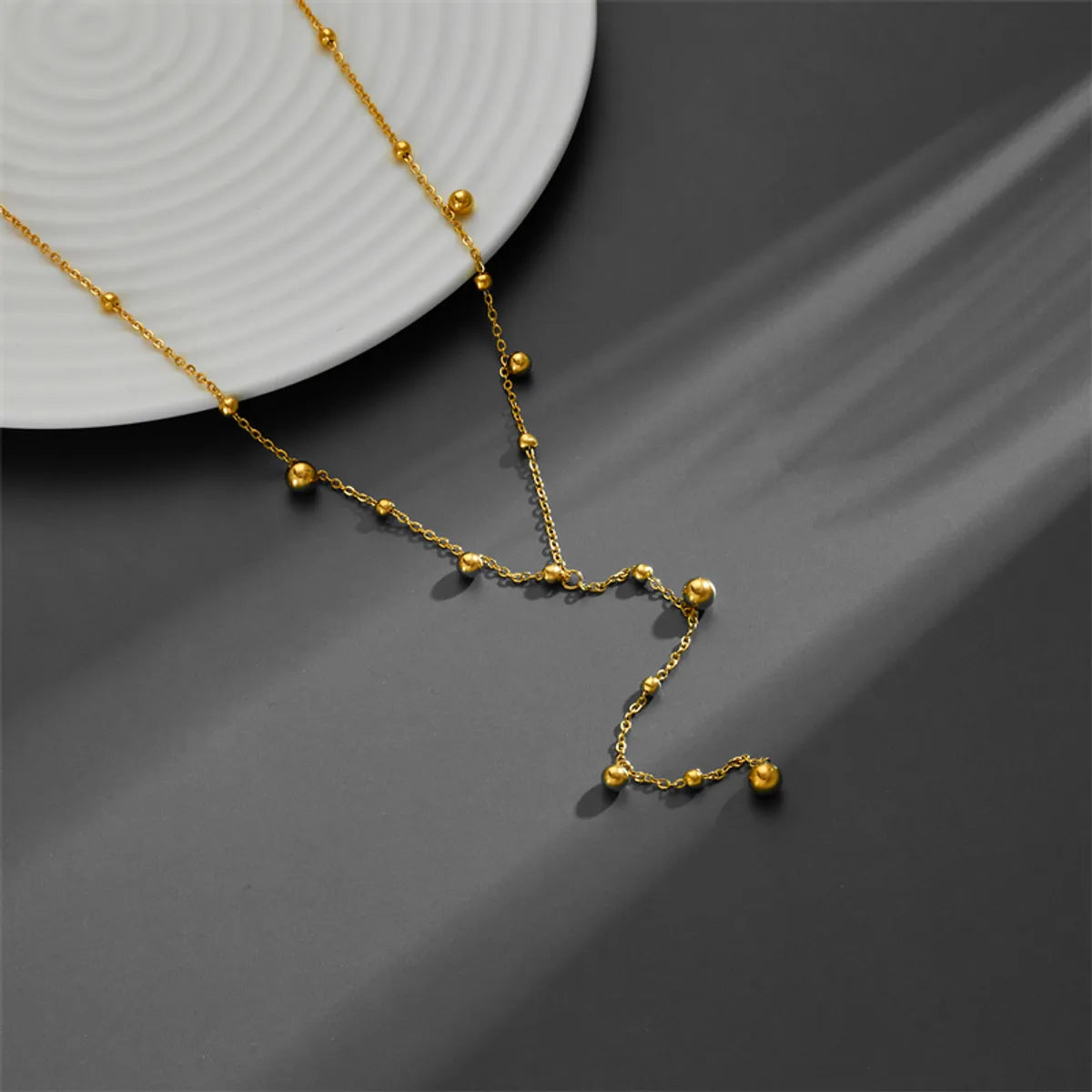 Ig Style Simple Style Round Titanium Steel Plating Hollow Out 18k Gold Plated Necklace