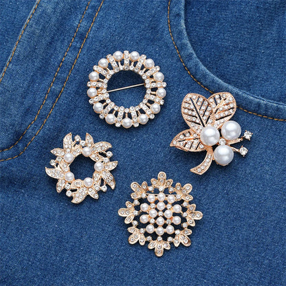 IG Style Simple Style Shiny Leaf Flower Alloy Inlay Rhinestones Pearl Women'S Brooches