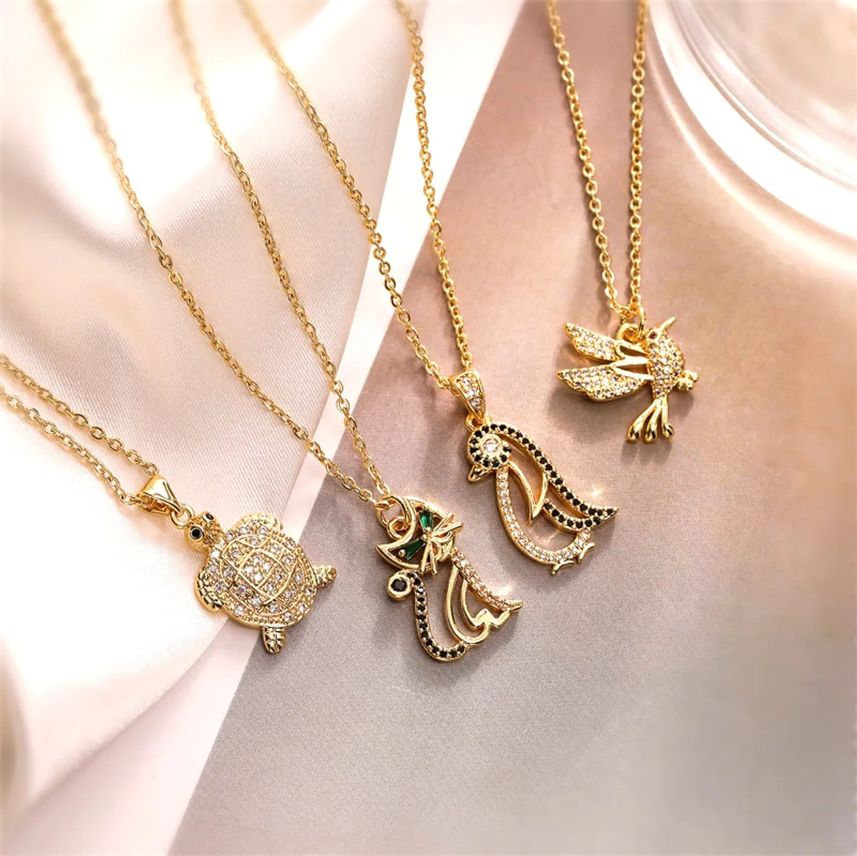 Ig Style Simple Style Tortoise Animal Bird Copper Plating Inlay Zircon Gold Plated Pendant Necklace