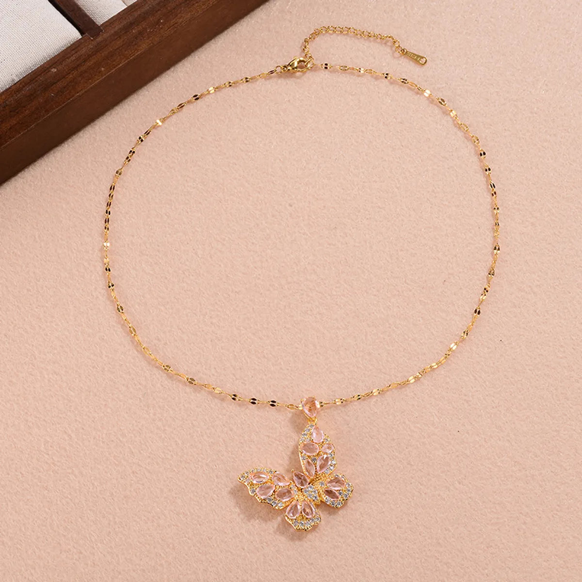 Ig Style Sweet Butterfly Copper Plating Inlay Zircon Pendant Necklace