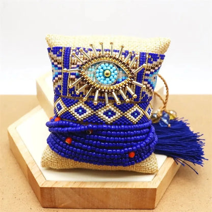 Ig Style Vintage Style Novelty Devil's Eye Glass Knitting Women's Bracelets