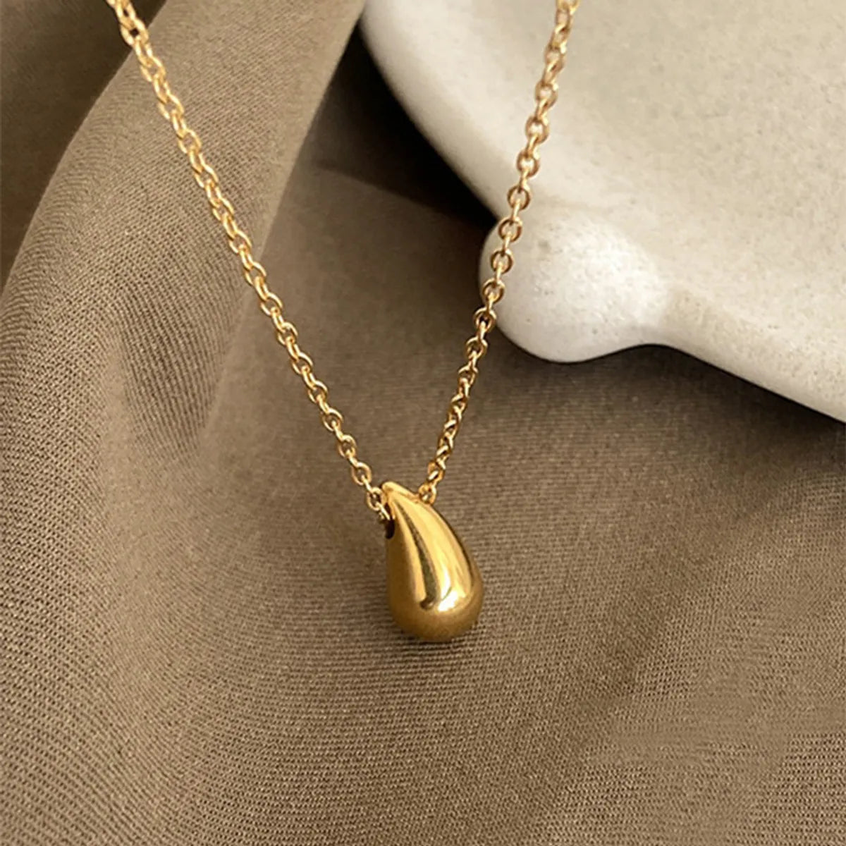 Ig Style Water Droplets Titanium Steel Plating 18k Gold Plated Pendant Necklace