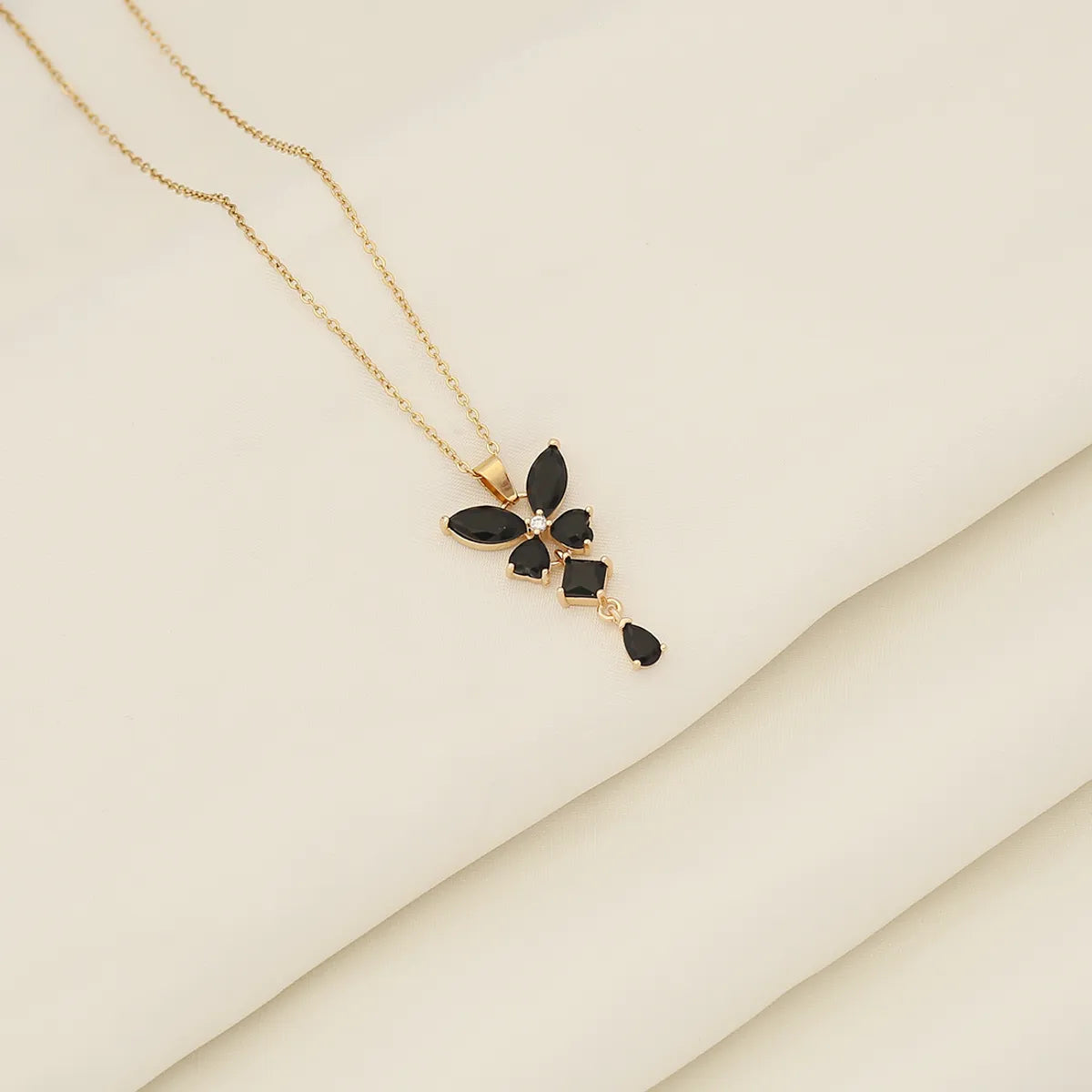 Wholesale IG Style Wedding Romantic Butterfly Stainless Steel Copper Plating Inlay 18K Gold Plated Glass Pendant Necklace