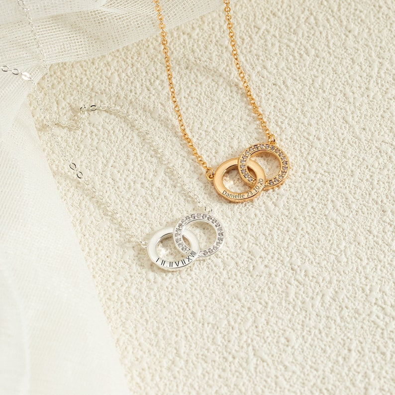 Diamond Interlocking Circle Necklace,Linked Circle Necklace,Christmas Gift for Her,Double Ring Necklace,Engraved Name Necklace,Birthday Gift