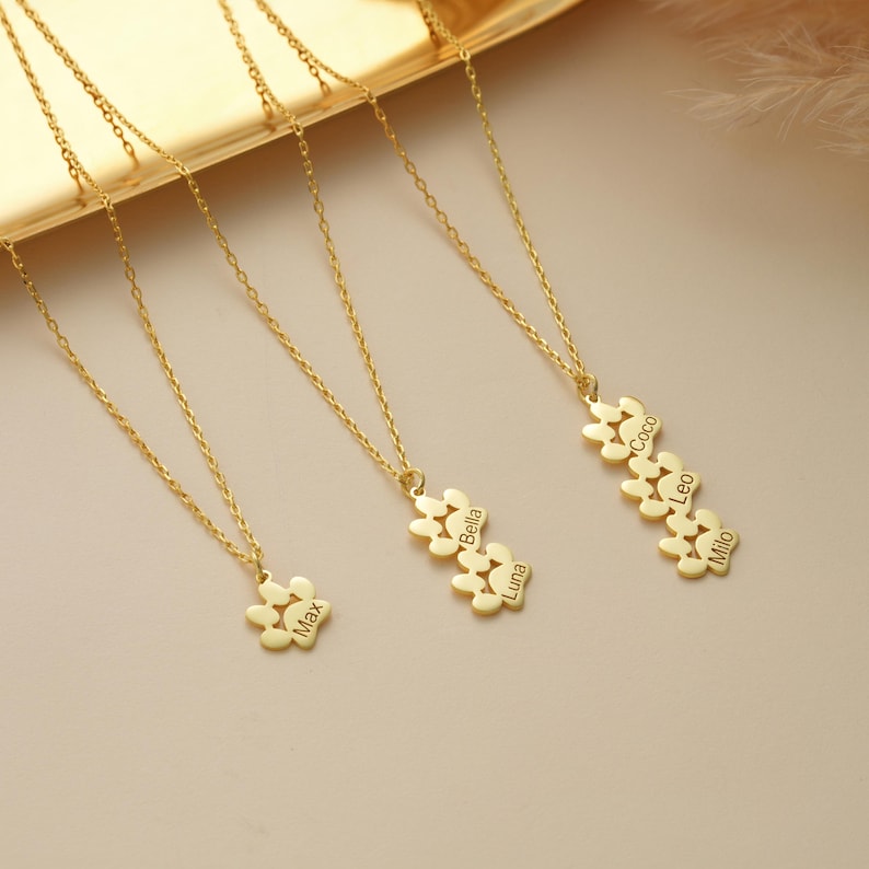 14K Gold Custom Paw Name Necklace , Paw Print Necklace , Custom Gold Necklace , Pet Mom Gifts , Pet Name Necklace , Kids Name Necklace,Gift