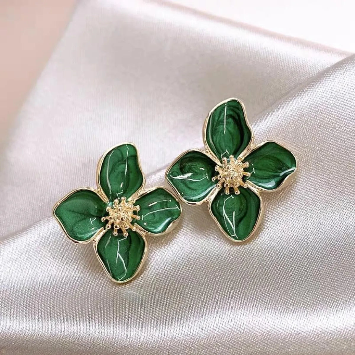 Ins Style Flower Alloy Plating Women's Earrings 1 Pair