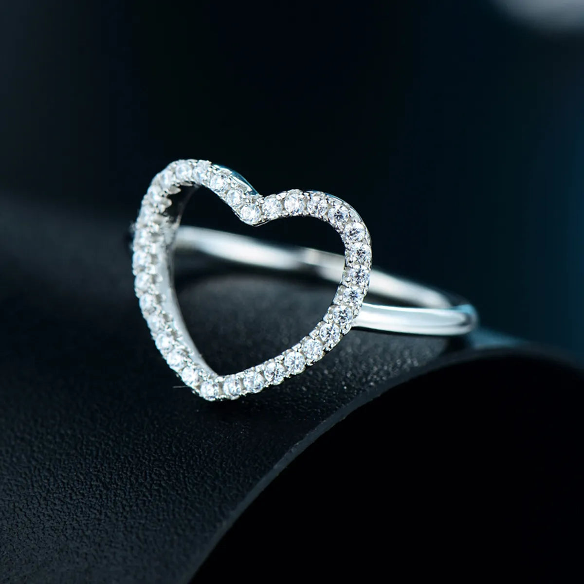 Ins Style Simple Style Shiny Heart Shape Sterling Silver Plating Inlay Zircon Rhodium Plated Rings