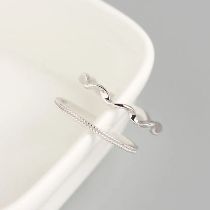 Japanese And Korean Style S925 Sterling Silver Ins Style Geometric Twisted Mobius Very Simple And Fine Little Finger Ring All-Match Silver Ring Bracelet