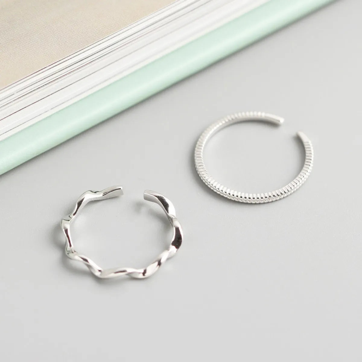 Japanese And Korean Style S925 Sterling Silver Ins Style Geometric Twisted Mobius Very Simple And Fine Little Finger Ring All-Match Silver Ring Bracelet