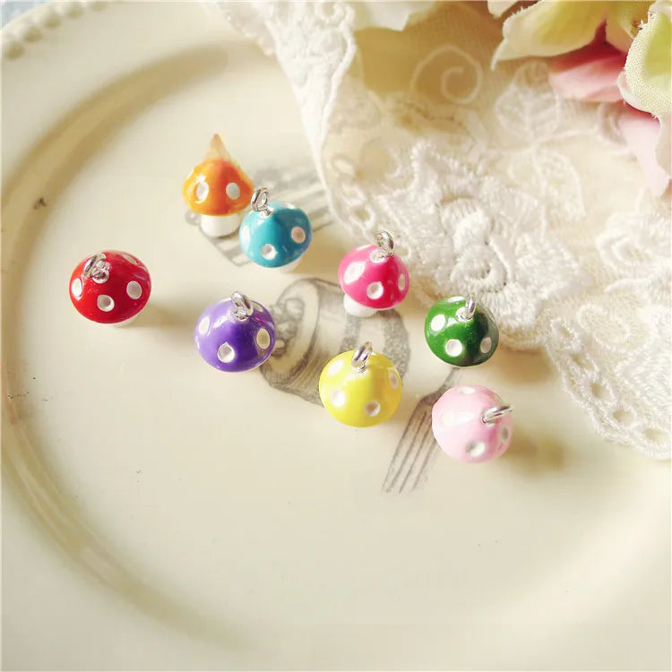 Keychain Natural Mushroom-Shaped Pendant DIY Necklace Pendant Dust Plug Pendant With Hanging Pin 12mm