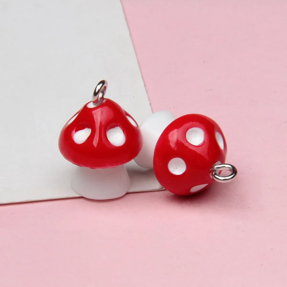 Keychain Natural Mushroom-Shaped Pendant DIY Necklace Pendant Dust Plug Pendant With Hanging Pin 12mm