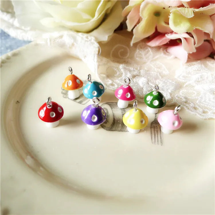 Keychain Natural Mushroom-Shaped Pendant DIY Necklace Pendant Dust Plug Pendant With Hanging Pin 12mm