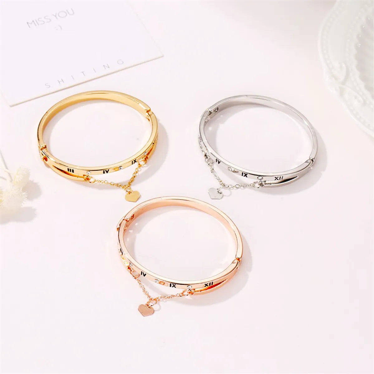 Korean Fashion Best Selling Bracelet Temperament Wild Love Geometric Bracelet Fashion Watch Wholesale