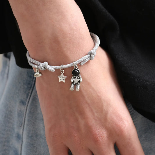 Korean Fashion Star Picking Astronaut Bracelet Couple Suction Stone A Pair Of Jewelry