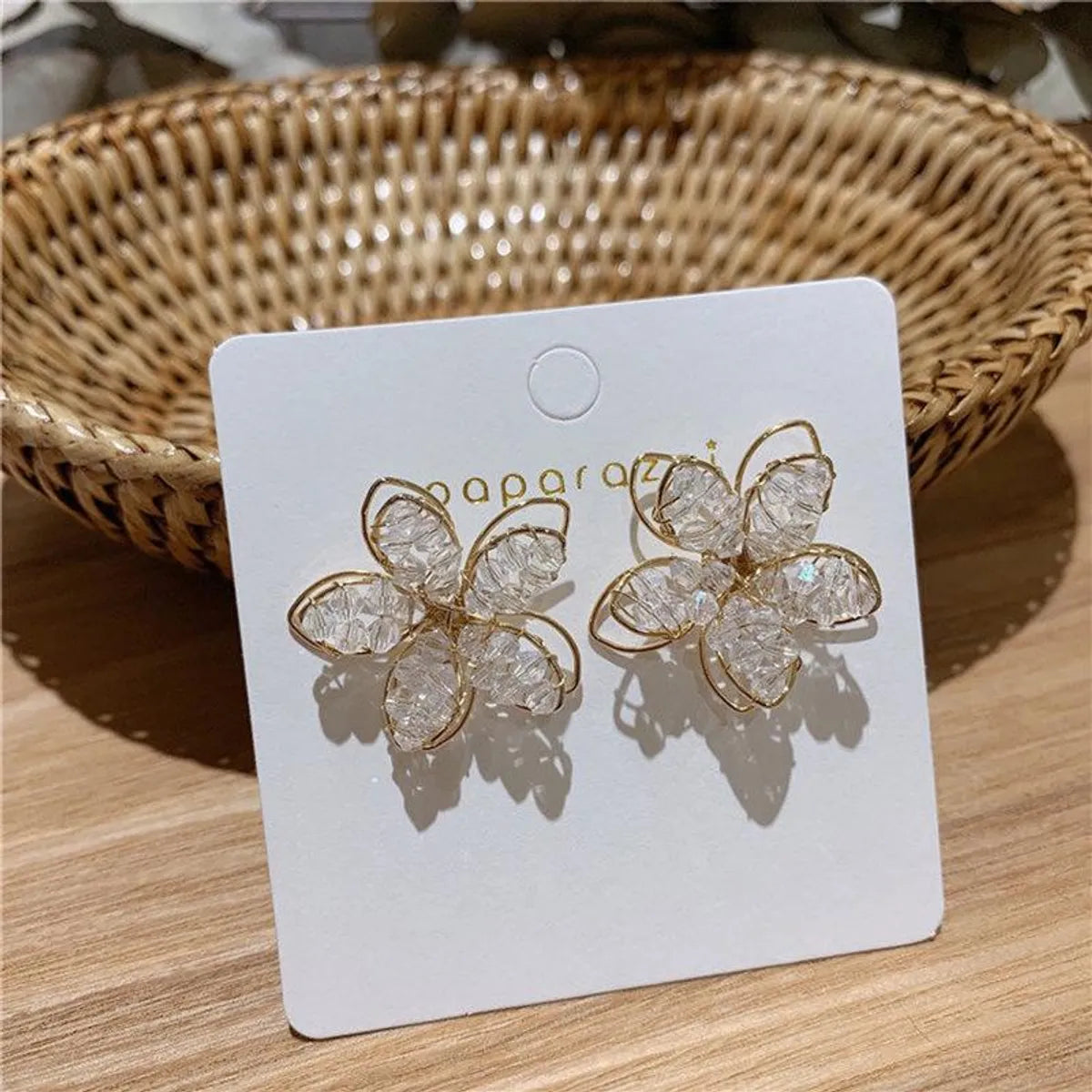 Korean New Fashion Hollow Crystal Flower Earrings Nihaojewelry Wholesale