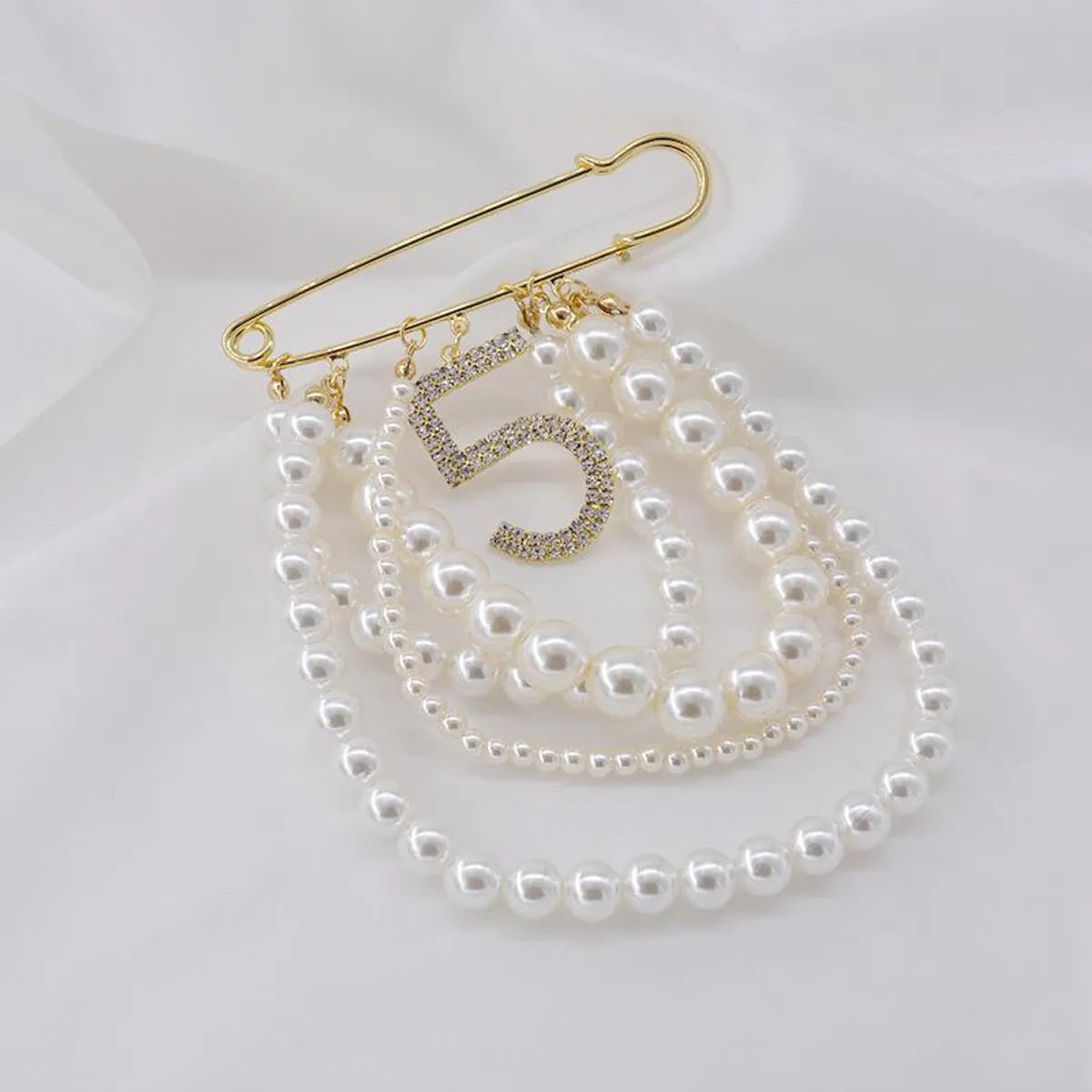 Korean Pearl Tassel Flash Drill Alloy Brooch Nhnt158332