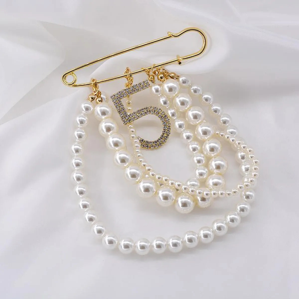 Korean Pearl Tassel Flash Drill Alloy Brooch Nhnt158332