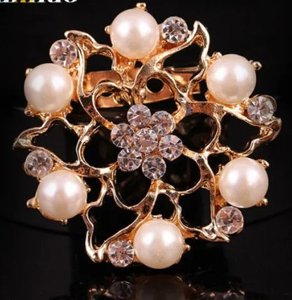 Korean Style Flower Alloy Plating Inlay Rhinestones Pearl Women'S Brooches