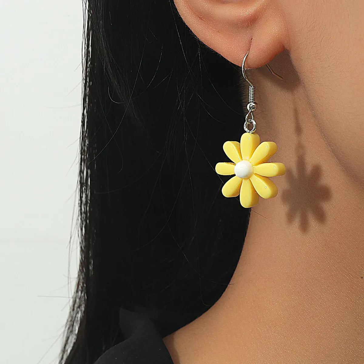 Korean Style Resin Daisy Earrings Wholesale