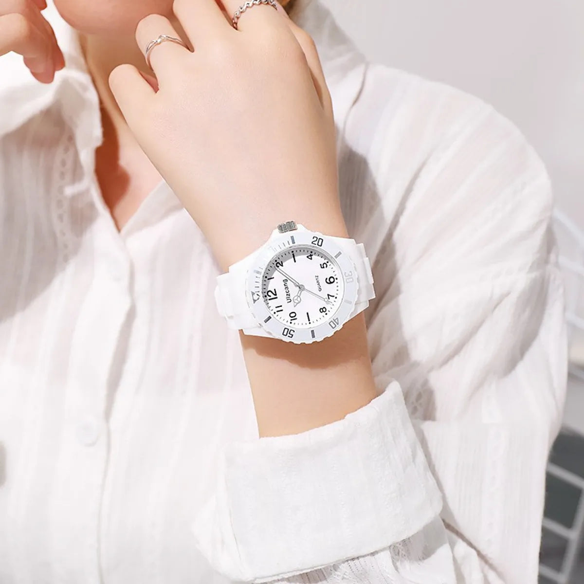 Korean Style Round Buckle Quartz Kids Watches