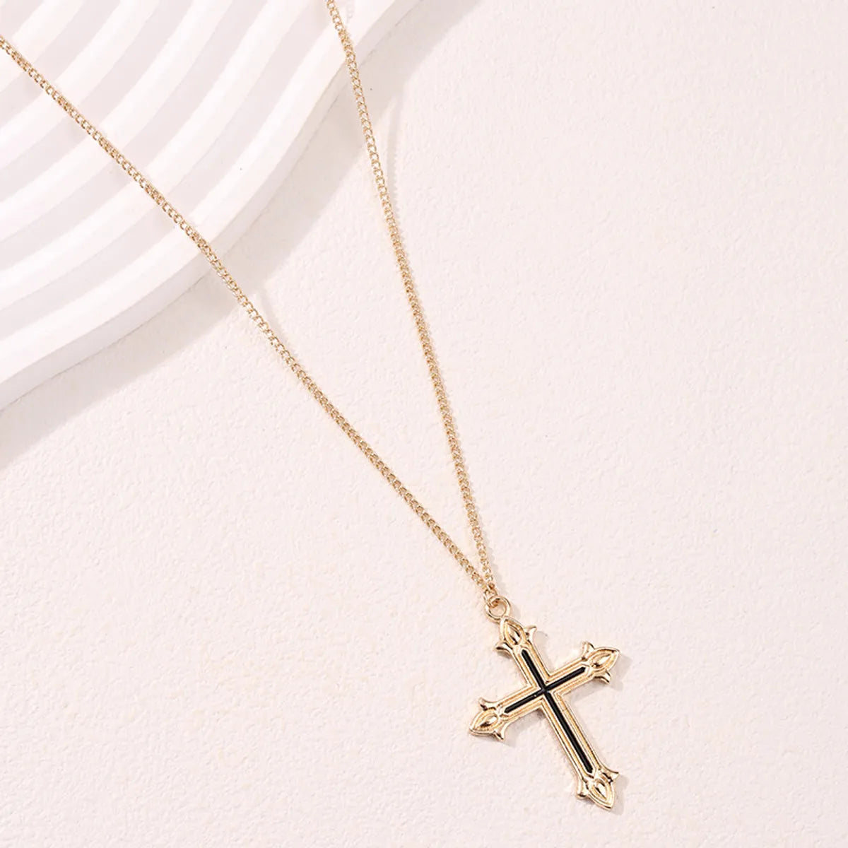 Lady Cross Alloy Zinc Alloy Plating Women'S Pendant Necklace