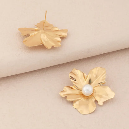 Lady Flower Alloy Plating Inlay Artificial Pearls Women'S Ear Studs