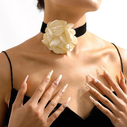 Lady Flower Petal Cloth Women's Choker