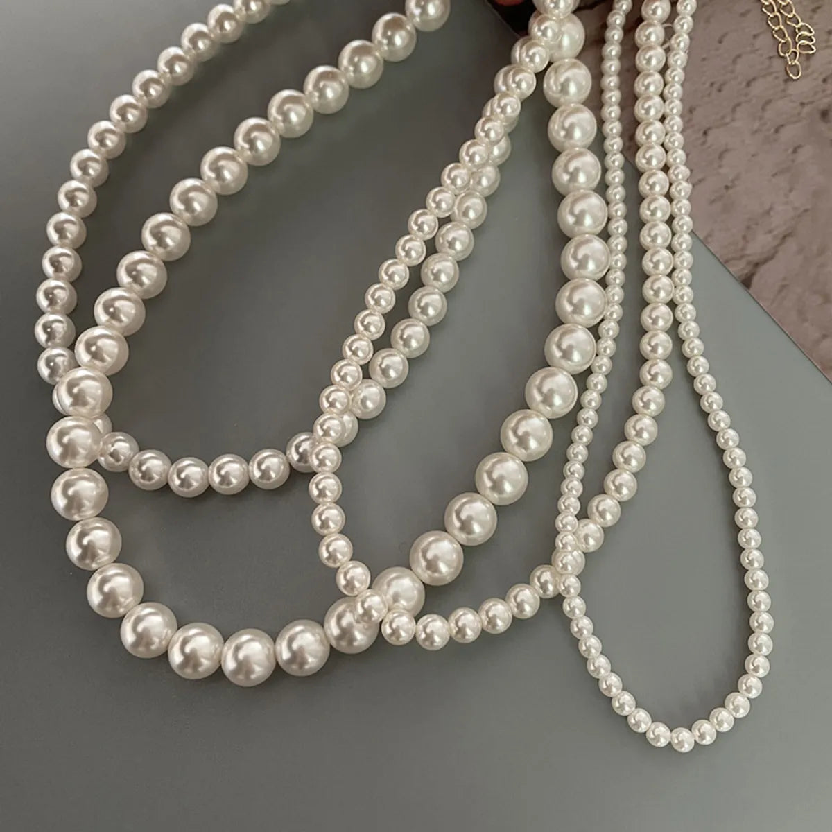 Lady Geometric Solid Color Shell Pearls Women'S Necklace