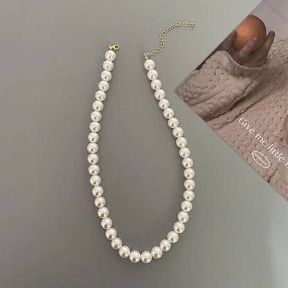 Lady Geometric Solid Color Shell Pearls Women'S Necklace