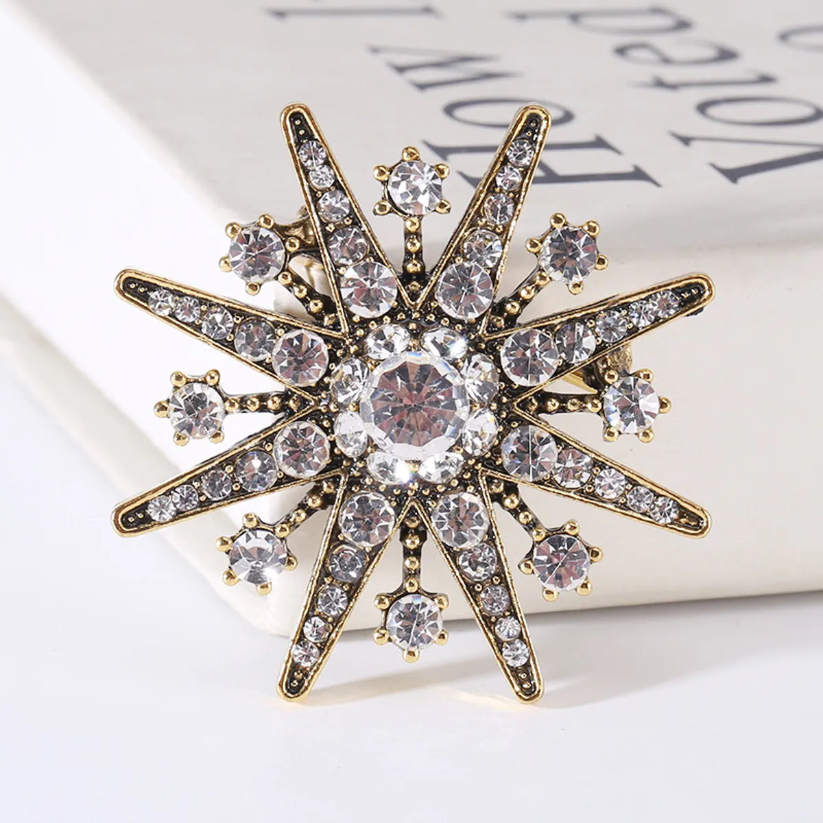 Lady Pearl Alloy Inlay Rhinestones Women'S Brooches