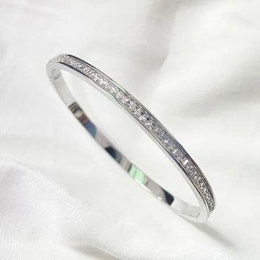 Lady Round Titanium Steel Plating Artificial Rhinestones Bangle