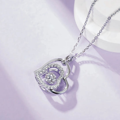 Lady Simple Style Classic Style Heart Shape Sterling Silver Gra Inlay Moissanite Rhodium Plated Pendant Necklace