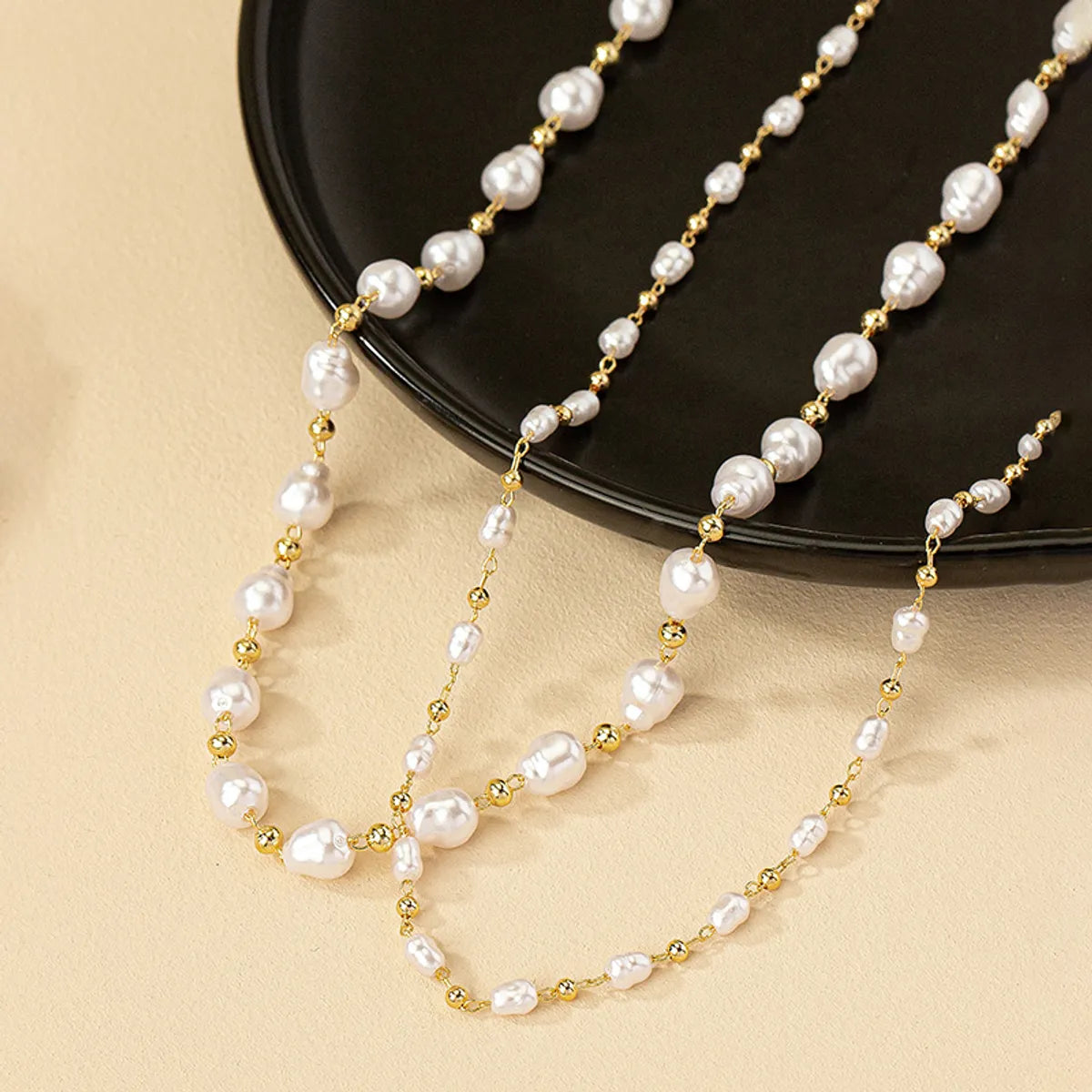 Lady Solid Color Artificial Pearl Beaded Women'S Choker