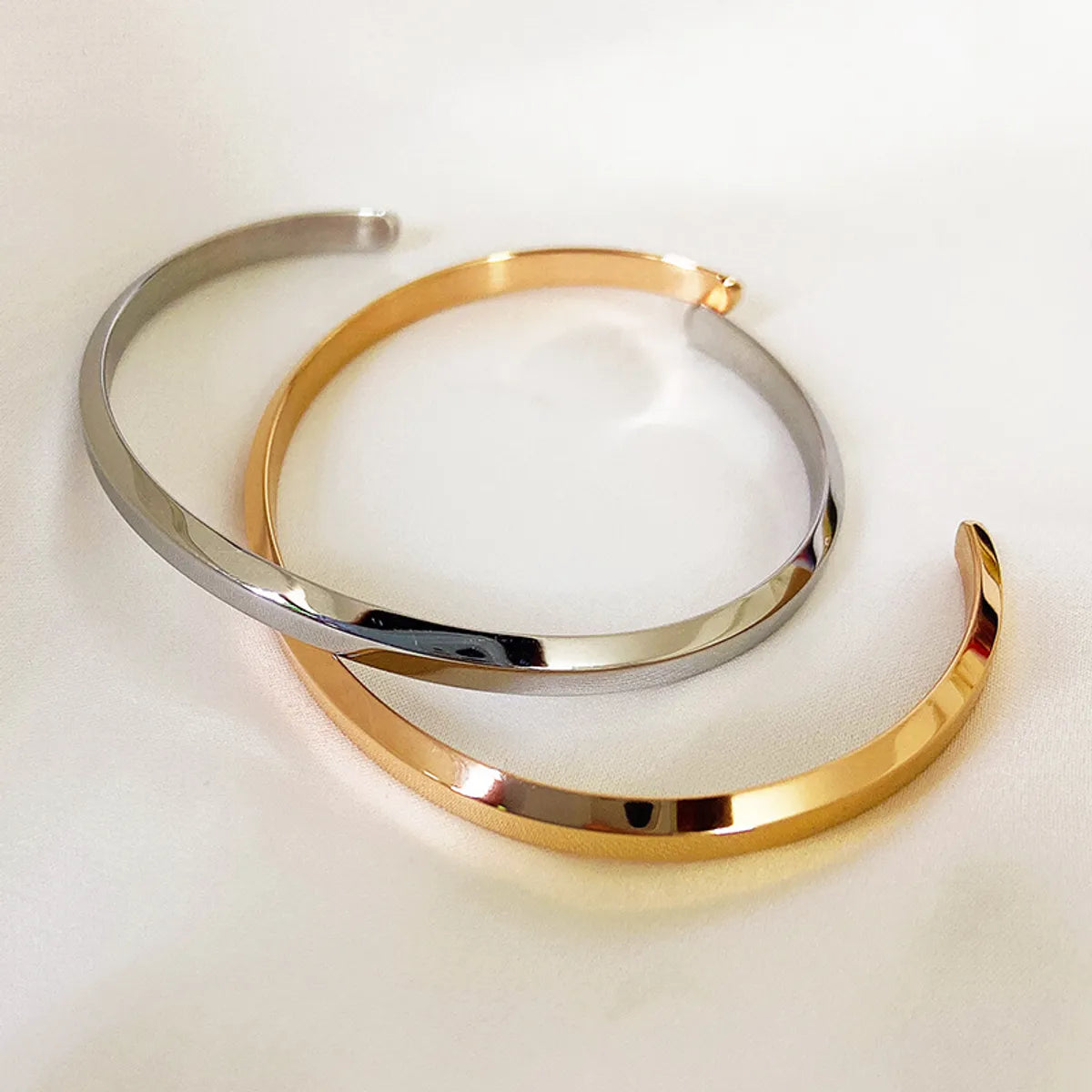 Lady Solid Color Titanium Steel Cuff Bracelets In Bulk