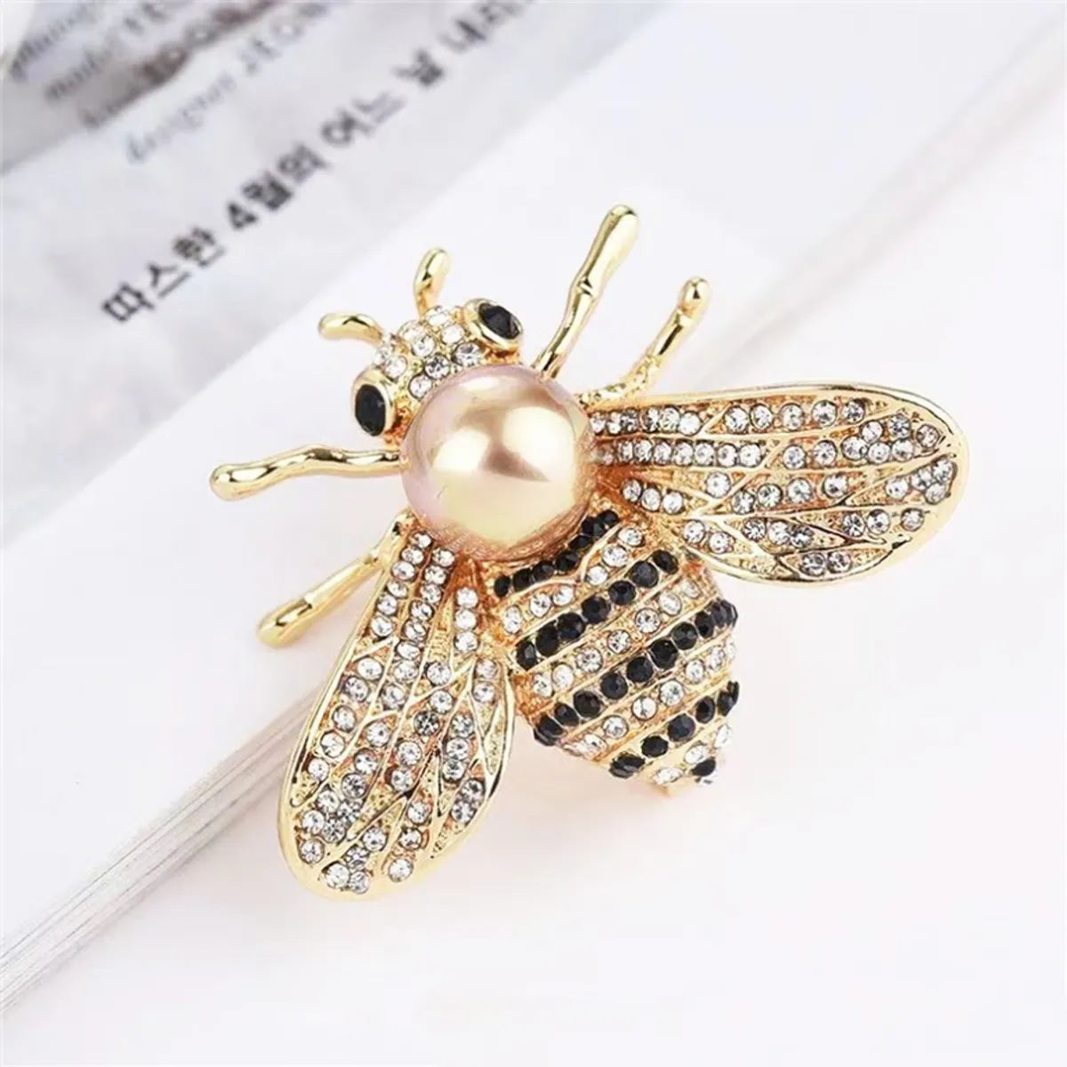 Lady Streetwear Bee Alloy Inlay Rhinestones Women'S Brooches