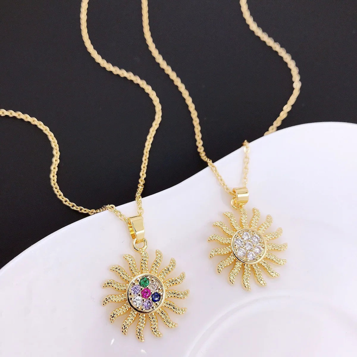 Lady Streetwear Sun Copper Plating Inlay Zircon Pendant Necklace