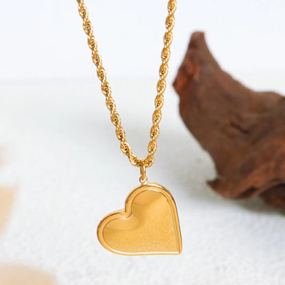 Wholesale Lady Sweet Heart Shape Titanium Steel Plating 18k Gold Plated Earrings Necklace