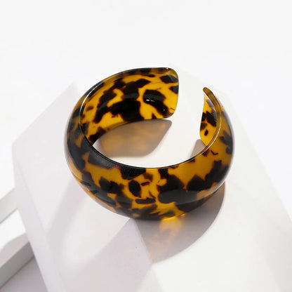 Leopard Print Cellulose Acetate Sheet Open-ended Bracelet