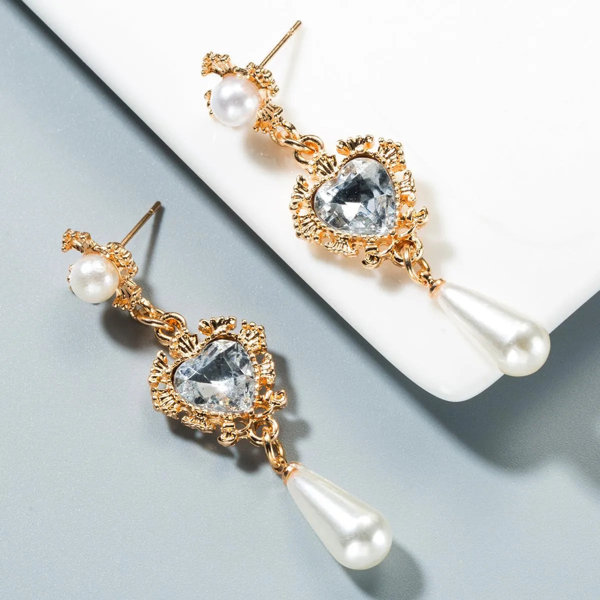 Fashion Water Droplets Diamond Alloy Artificial Gemstones Earrings