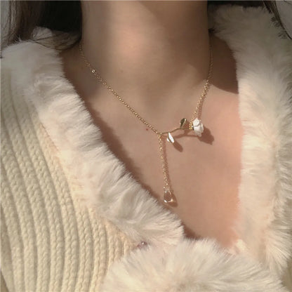 Love Stitching Pearl Japanese And Korean Necklace Design High-Grade Light Luxury Niche Clavicle Chain  New Women'S Necklace