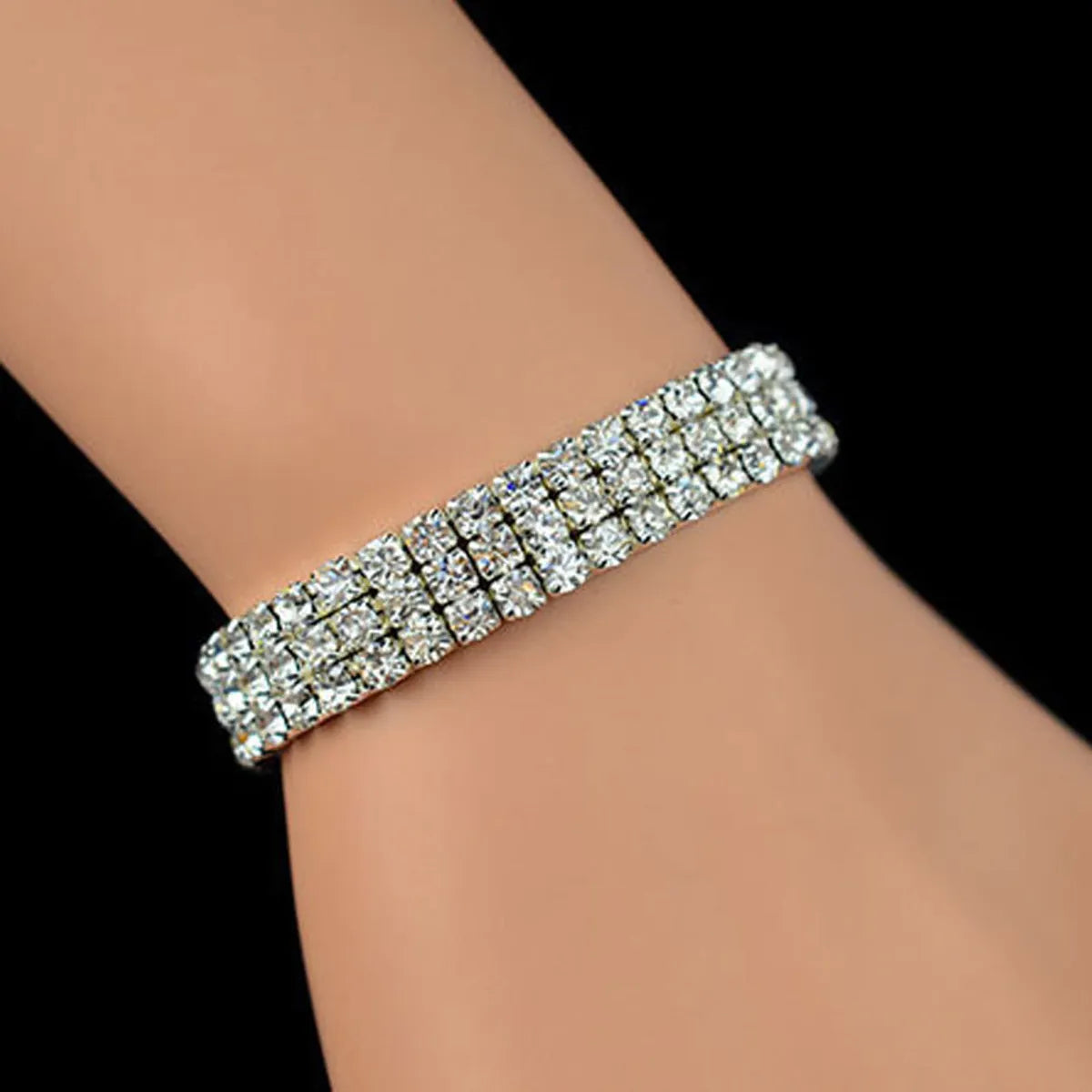 Luxurious Geometric Metal Inlay Rhinestones Women's Bracelets